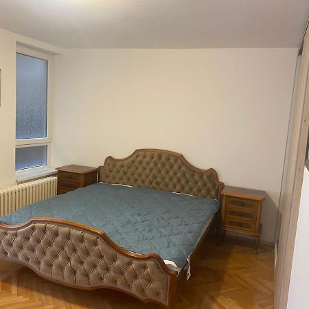 Sandra Apartment Ni Екстериор снимка