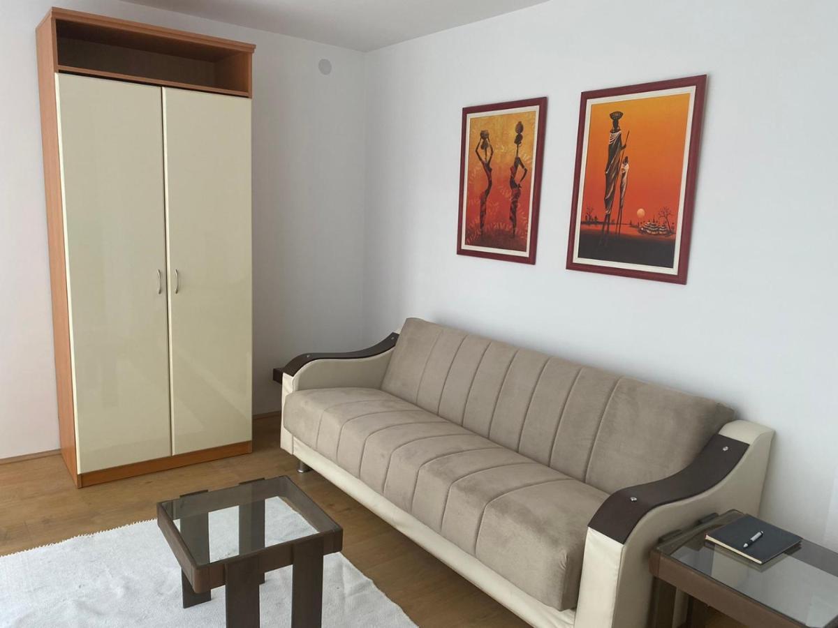 Sandra Apartment Ni Екстериор снимка